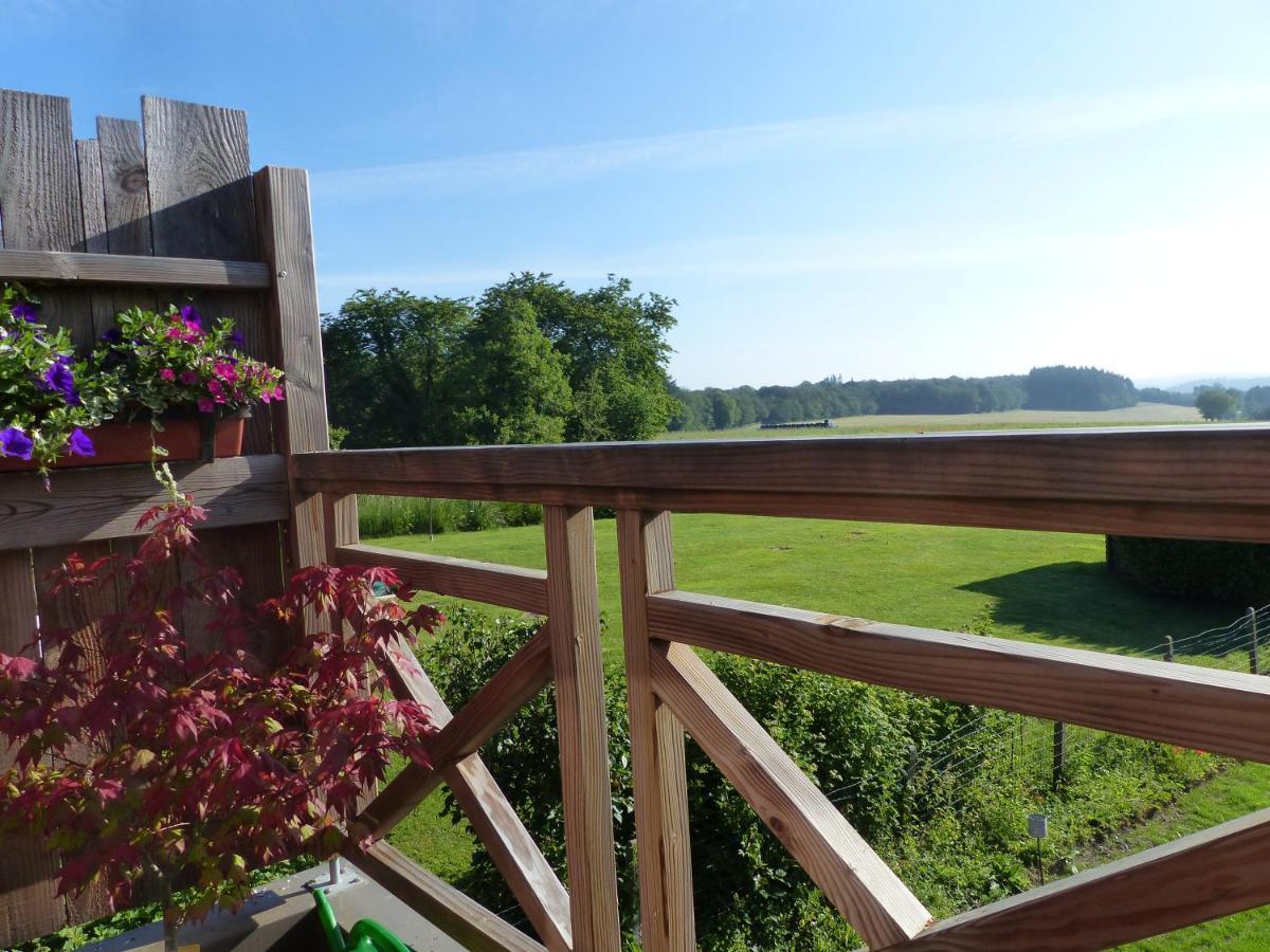 Au Ptit Coquelicot Houyet Exterior foto